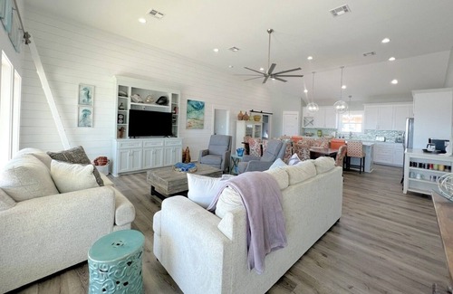 Port Bolivar House | Hooked On A Feeling - 2nd row, Great views, beautiful house! Sleeps 13