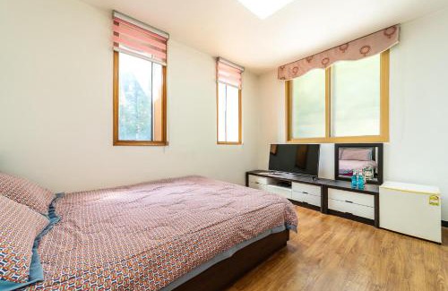 Pungyang-myeon House | Hooni Guest House & Motel