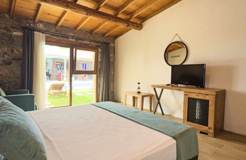 Ayvalik House | Hop Küçükköy