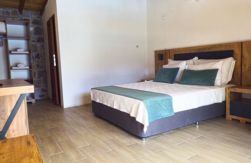 Ayvalik House | Hop Küçükköy