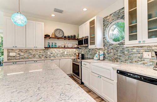 Anna Maria House | Hop, Skip and a Beach - 4Bed Pool Home in Anna Maria City - By Island Real Estat