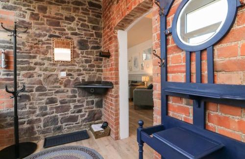 Witheridge House | Hope House Stables
