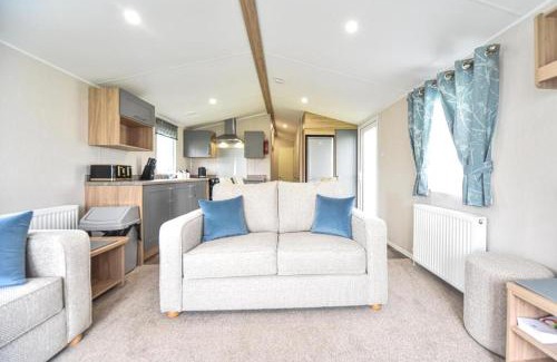 Fenny Bentley Apartment | Hope View - Ashbourne Heights Holiday Park