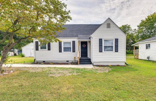 Hopewell House | Hopewell Vacation Rental about 3 Mi to James River