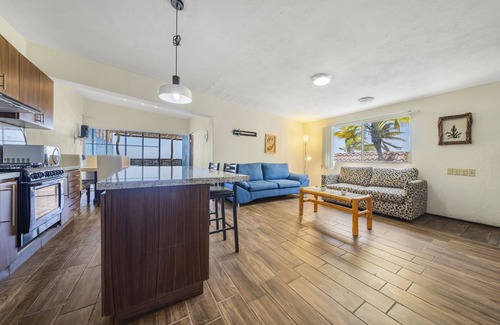 Buenavista House | Horizonte Sereno.nSoñaras despierto con el cantar de las olas y la vista al mar