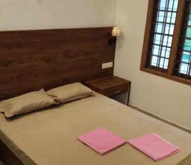 Udumbanchola Villa | Hornbill Homestay Munnar