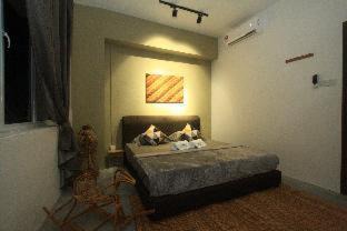 Kampung Lintang Hostel | Hornbill's Nest Kuching