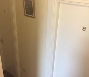 Blackpool Town Center House | Hornby Villa B&B Couples & Families Only- Quiet Central Location- Near To Winter Gardens
