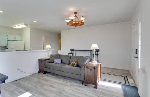 Aurora Apartment | Horse Farm Apartment with Balcony in Aurora!