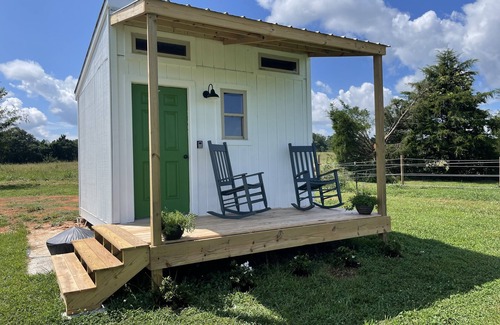 Seneca House | Horses, Big Sky, Tiny Home and Boat and Horse Trailer Parking