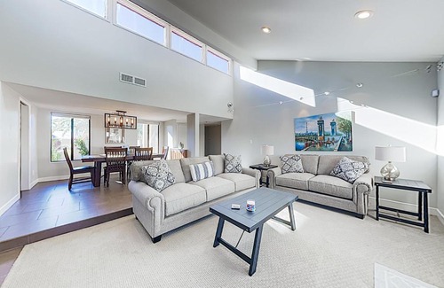 North Mountain House | Horses Trail