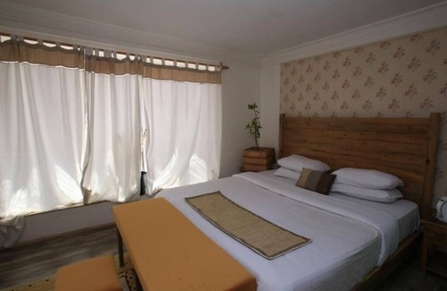 Leh Bed & Breakfast | Horzay stays - Double Room with Mountain View - 5