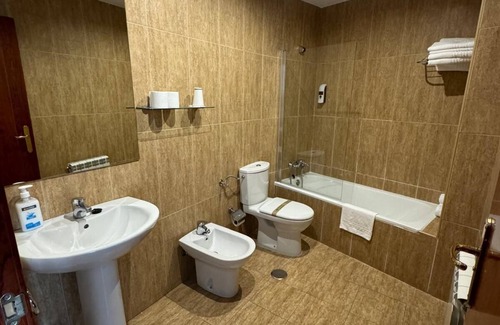 Valdesangil Hotel | Hospedium Hotel La Fuente
