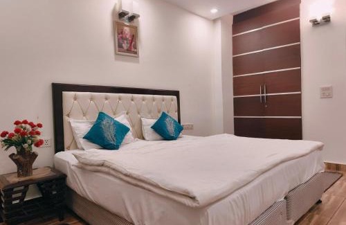 Greater Kailash Apartment | Host my stay 3Bhk House! Greater kailash 1