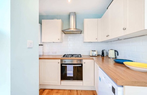 Rottingdean House | Host & Stay | Blue Bolthole on Vicarage Lane