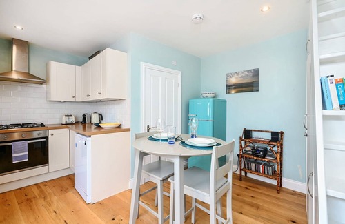 Rottingdean House | Host Stay Blue Bolthole on Vicarage Lane