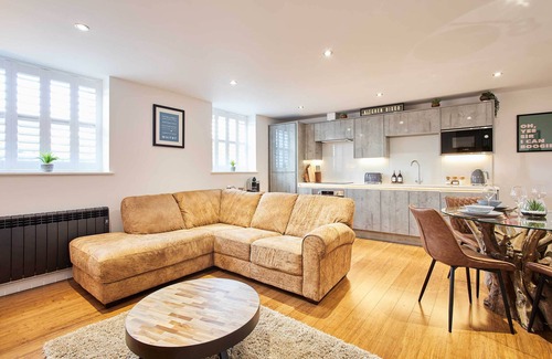 West Cliff Apartment | Host & Stay | Number One Carlill