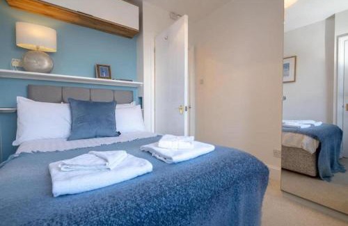 Brighton City Centre Apartment | Host & Stay - Regency Square Apartment