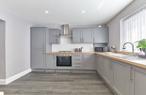 Amble House | Host & Stay | Sea Breeze