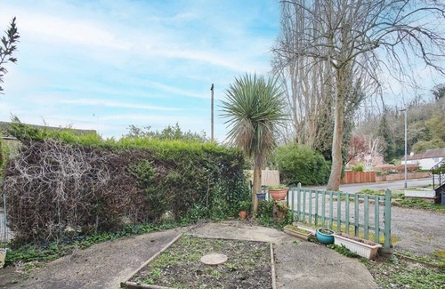 Burton Joyce Apartment | Host & Stay | Shaftsbury