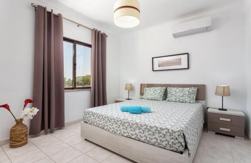 Aldeia das Acoteias Apartment | Host Wise - Fresh Sunny Flat with Pool & Terrace