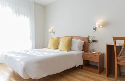 Lugo House | Hostal ALBA Lugo