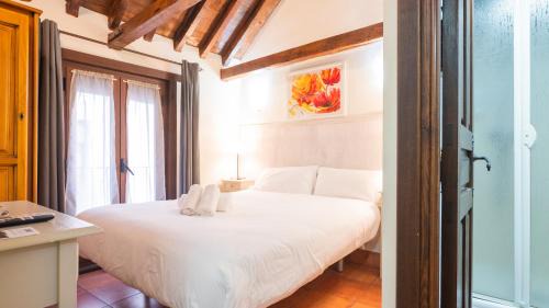 Toledo City Center House | Hostal Alfonso XII by Toledo AP
