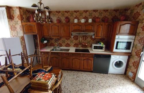 Fabero Hotel | HOSTAL CAMELOT