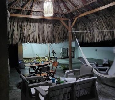 Tolu House | Hostal Casa Familiar Josi