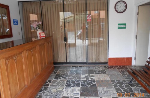 Santiago de Surco Hotel | Hostal Cesar Alberto