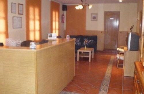 Barajas House | Hostal Emilio Barajas