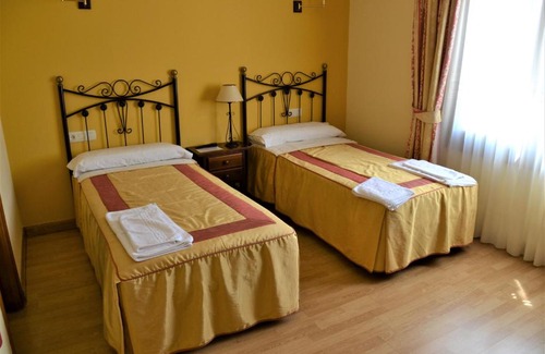 Villalcazar de Sirga House | Hostal Infanta Doña Leonor