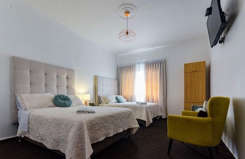 San Antonio Hotel | Hostal Jose Luis