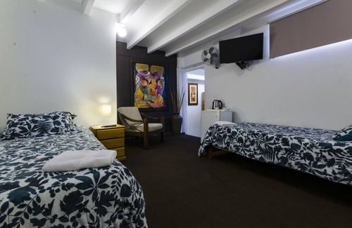 San Antonio Hotel | Hostal Jose Luis