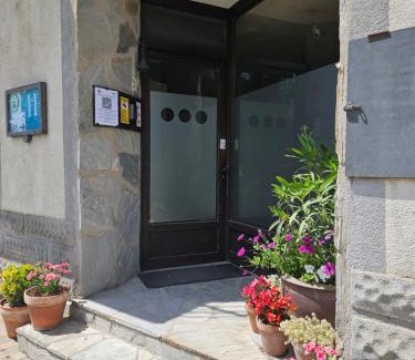 Sanguesa House | Hostal JP y Estudios