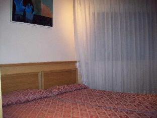San Sebastian de los Reyes House | Hostal Juan XXIII
