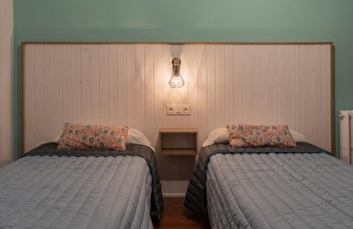 La Virgen del Camino House | Hostal Julio Cesar