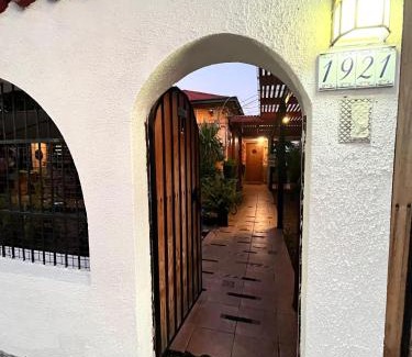 Nunoa House | Hostal La Casa del Puente