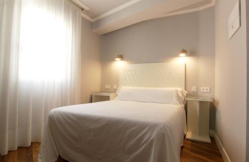 Candeleda House | Hostal Los Castañuelos