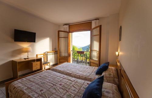 Montseny House | Hostal Montserrat