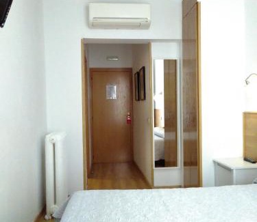 Trafalgar House | Hostal Nersan2