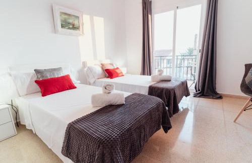 Punta Prima House | Hostal Noray