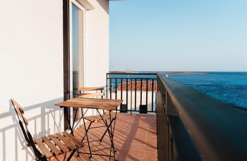 Punta Prima House | Hostal Noray