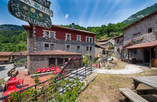 Oseja de Sajambre House | Hostal Peña Santa