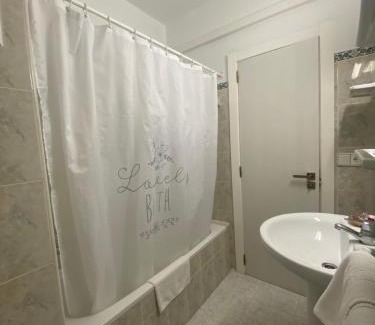 Figueretas House | Hostal Pitiusa