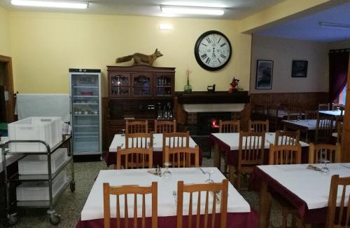 Camarmena House | Hostal Poncebos