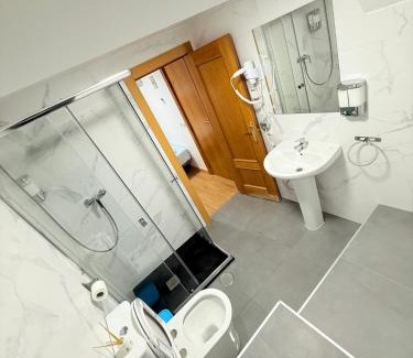 San Fernando de Henares House | Hostal Quinta Santillan