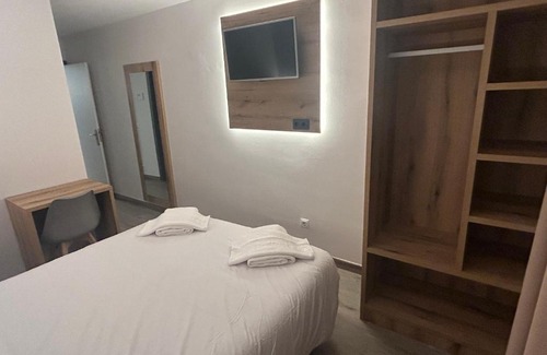 Sant Pau de Seguries Hotel | Hostal Restaurant Can Barala