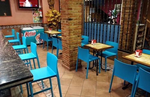 Caspe House | Hostal Restaurante El Surtidor