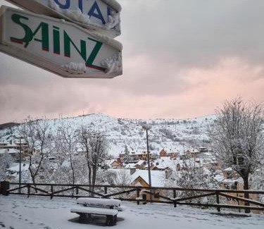 Riano House | Hostal Sainz